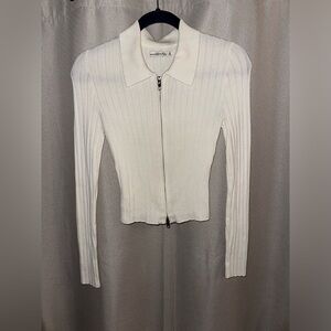 White XS Abercrombie Adjustable long sleeve collared shirt